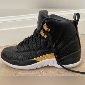 Women’s Jordan sneakers limited edition.